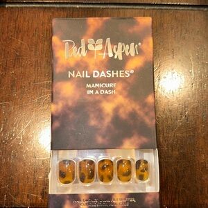 NEW Red Aspen Nail Dashes